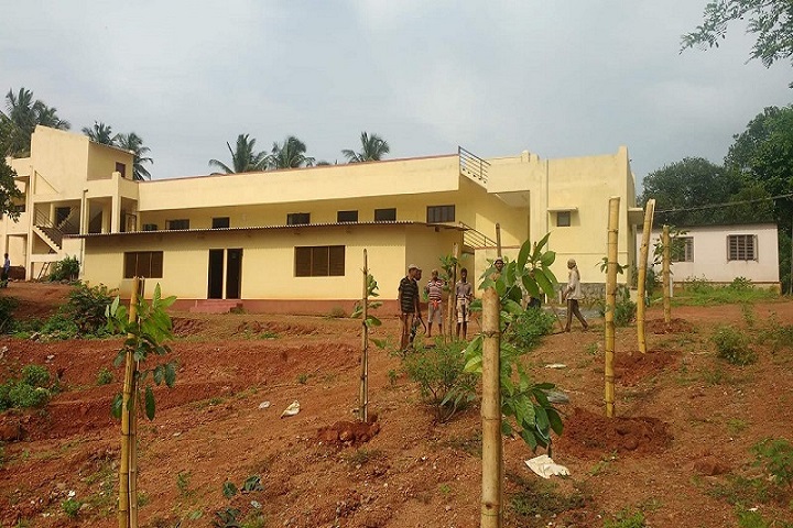 https://cache.careers360.mobi/media/colleges/social-media/media-gallery/28965/2020/6/21/Campus view of Government First Grade College Punjalkatte_Campus-view.jpg